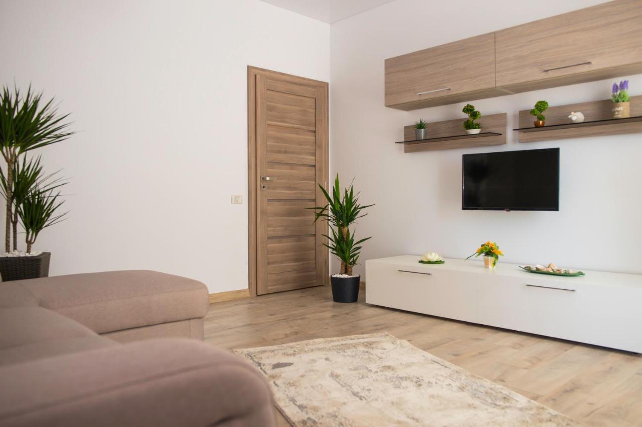 Golden Shell Apartment Mamaia Nord Navodari Bagian luar foto
