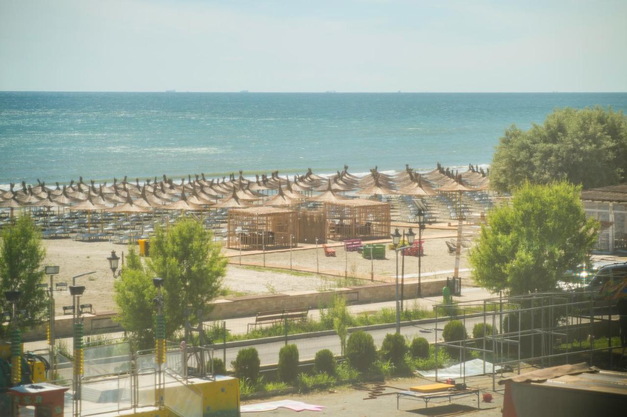 Golden Shell Apartment Mamaia Nord Navodari Bagian luar foto