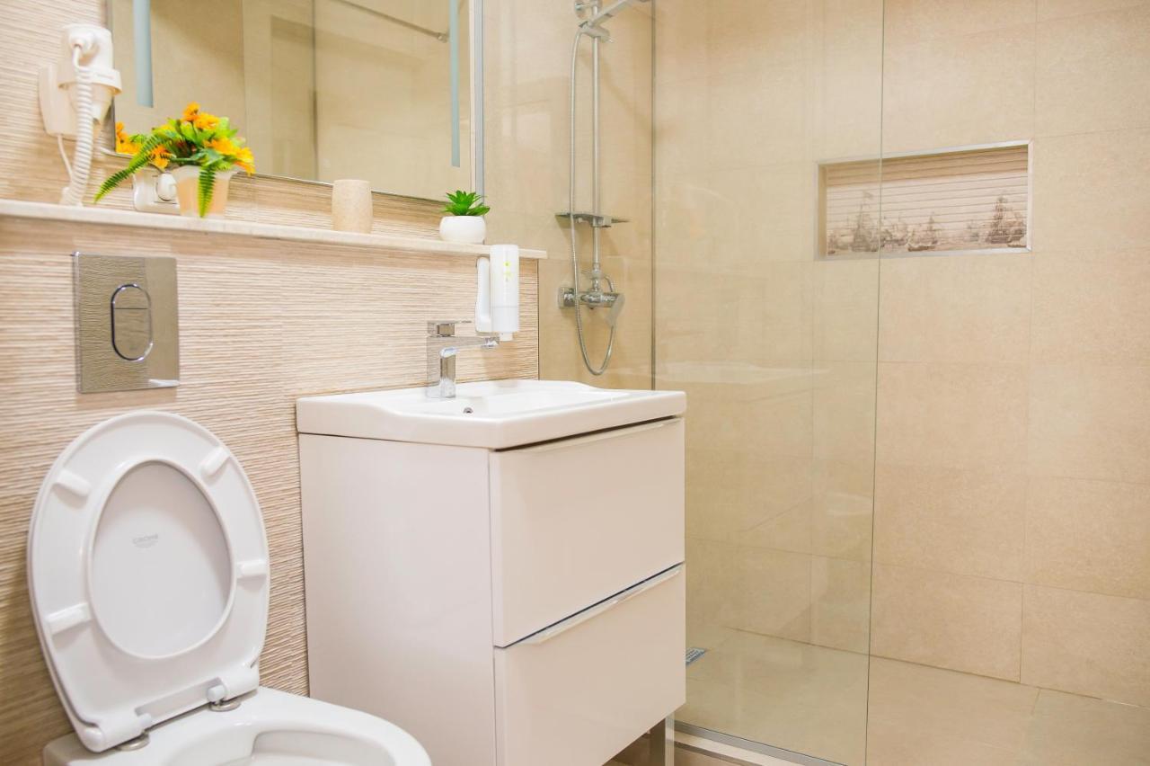 Golden Shell Apartment Mamaia Nord Navodari Bagian luar foto